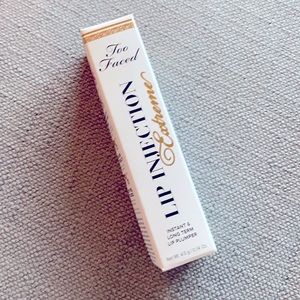 NIB Too Faced Lip Injection Extreme lip gloss